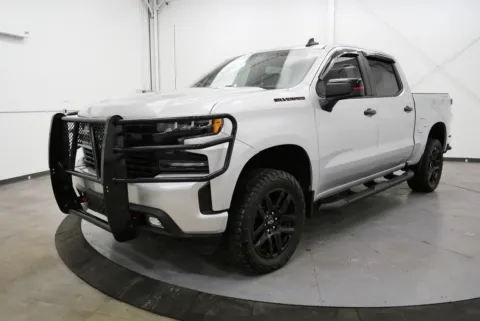 Another view of 2021 Chevrolet Silverado 1500 RST for sale in Chillicothe, OH at Chillicothe Truck