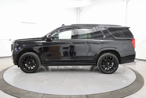 More photos of 2022 GMC Yukon Denali at Chillicothe Truck, OH