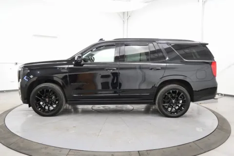 More photos of 2022 GMC Yukon Denali at Chillicothe Truck, OH