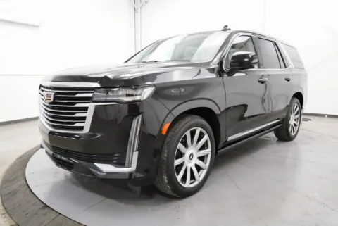 Another view of 2021 Cadillac Escalade Premium Luxury Platinum for sale in Chillicothe, OH at Chillicothe Truck