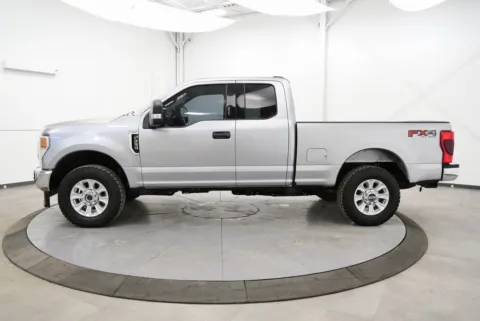 More photos of 2020 Ford F-250SD XLT at Chillicothe Truck, OH