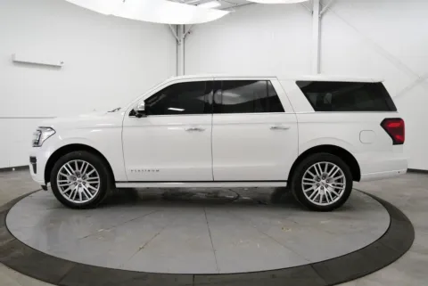More photos of 2022 Ford Expedition Max Platinum at Chillicothe Truck, OH