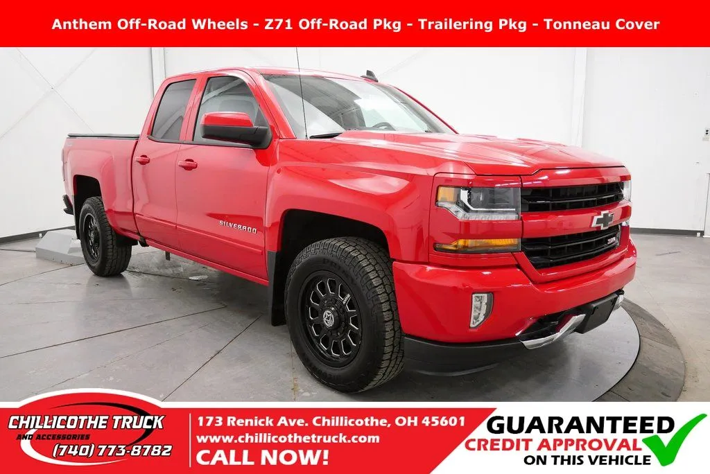 Red 2017 Chevrolet Silverado 1500 LT for sale in Chillicothe, OH