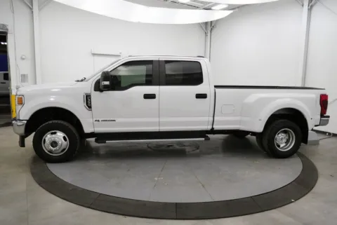 More photos of 2020 Ford F-350SD XL at Chillicothe Truck, OH