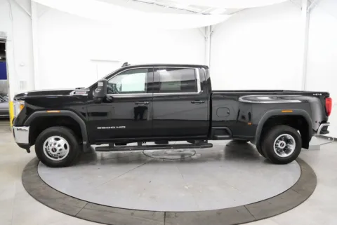 More photos of 2022 GMC Sierra 3500HD SLE at Chillicothe Truck, OH