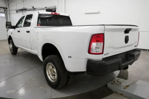 More photos of 2023 Ram 3500 Tradesman at Chillicothe Truck, OH