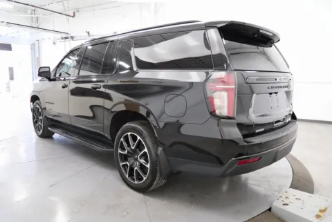 More photos of 2023 Chevrolet Suburban RST at Chillicothe Truck, OH