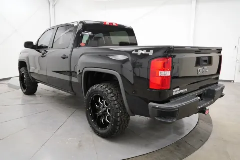 More photos of 2015 GMC Sierra 1500 at Chillicothe Truck, OH