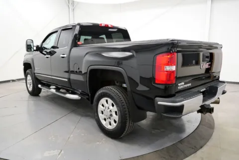 More photos of 2015 GMC Sierra 2500HD SLT at Chillicothe Truck, OH