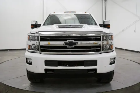 Photos of 2019 Chevrolet Silverado 2500HD High Country for sale in Chillicothe, OH at Chillicothe Truck