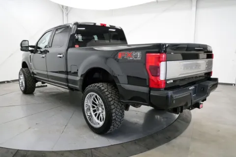 More photos of 2019 Ford F-350SD Platinum at Chillicothe Truck, OH