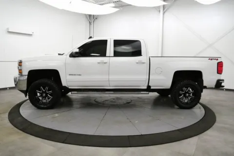 More photos of 2019 Chevrolet Silverado 2500HD LT at Chillicothe Truck, OH
