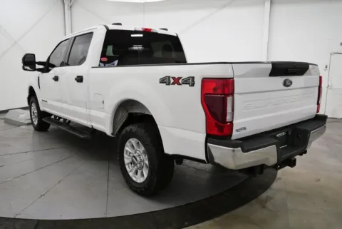 More photos of 2020 Ford F-250SD XLT at Chillicothe Truck, OH