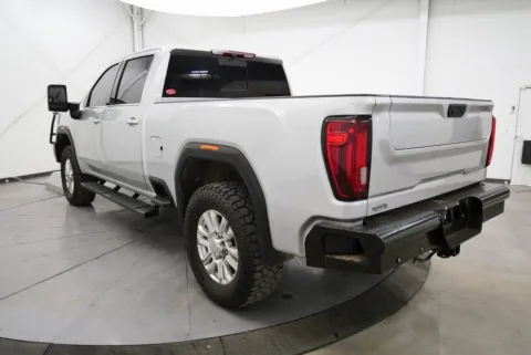 More photos of 2022 GMC Sierra 2500HD Denali at Chillicothe Truck, OH