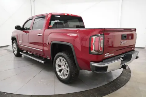 More photos of 2018 GMC Sierra 1500 SLT at Chillicothe Truck, OH