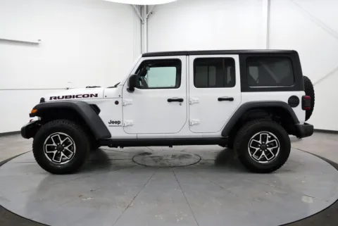 More photos of 2024 Jeep Wrangler Rubicon at Chillicothe Truck, OH