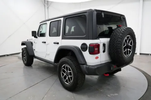 More photos of 2024 Jeep Wrangler Rubicon at Chillicothe Truck, OH