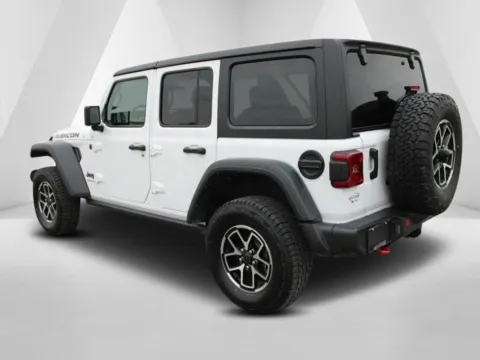 More photos of 2024 Jeep Wrangler Rubicon at Chillicothe Truck, OH
