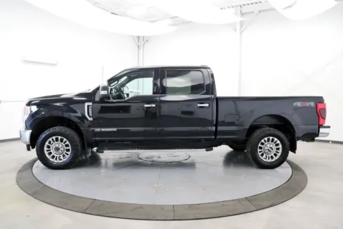 More photos of 2022 Ford F-250SD Lariat at Chillicothe Truck, OH
