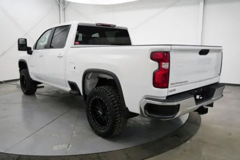 More photos of 2023 Chevrolet Silverado 2500HD LT at Chillicothe Truck, OH