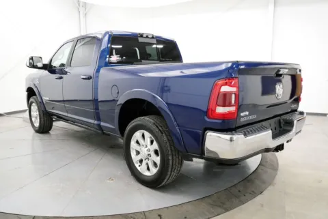 More photos of 2022 Ram 3500 Laramie at Chillicothe Truck, OH
