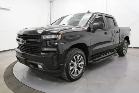 Another view of 2021 Chevrolet Silverado 1500 RST for sale in Chillicothe, OH at Chillicothe Truck