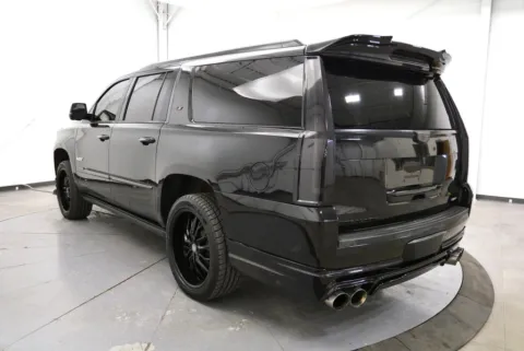 More photos of 2015 Cadillac Escalade ESV Platinum Edition at Chillicothe Truck, OH