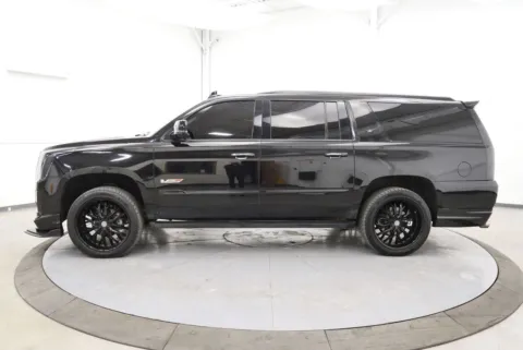 More photos of 2015 Cadillac Escalade ESV Platinum Edition at Chillicothe Truck, OH