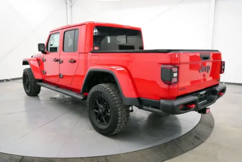 More photos of 2020 Jeep Gladiator Rubicon at Chillicothe Truck, OH