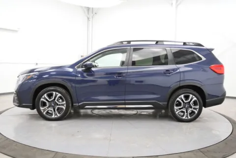 More photos of 2024 Subaru Ascent Limited at Chillicothe Truck, OH