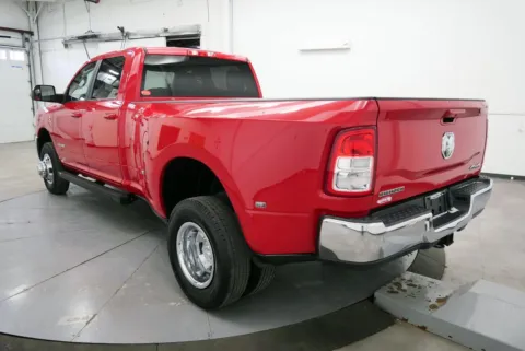 More photos of 2020 Ram 3500 Big Horn at Chillicothe Truck, OH