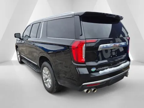 More photos of 2021 GMC Yukon XL Denali at Chillicothe Truck, OH