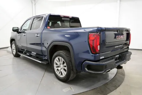 More photos of 2021 GMC Sierra 1500 Denali at Chillicothe Truck, OH