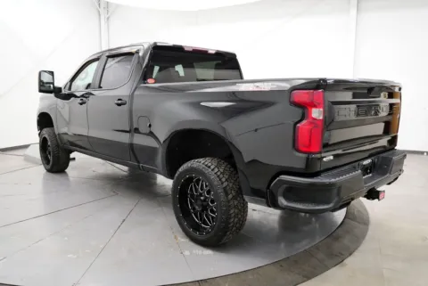 More photos of 2019 Chevrolet Silverado 1500 LT Trail Boss at Chillicothe Truck, OH