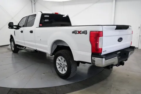 More photos of 2019 Ford F-250SD XL at Chillicothe Truck, OH