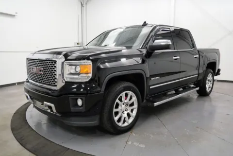 Another view of 2015 GMC Sierra 1500 Denali for sale in Chillicothe, OH at Chillicothe Truck