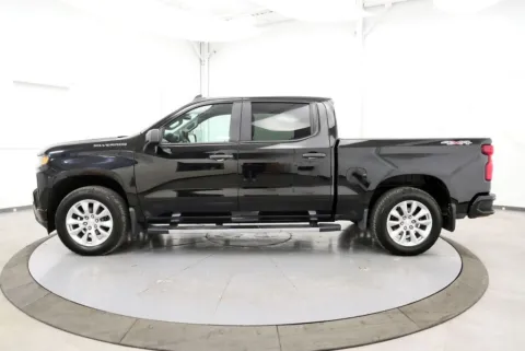 More photos of 2019 Chevrolet Silverado 1500 Custom at Chillicothe Truck, OH