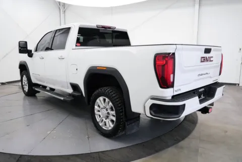 More photos of 2022 GMC Sierra 2500HD Denali at Chillicothe Truck, OH