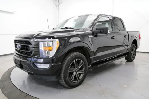 Another view of 2021 Ford F-150 XLT for sale in Chillicothe, OH at Chillicothe Truck