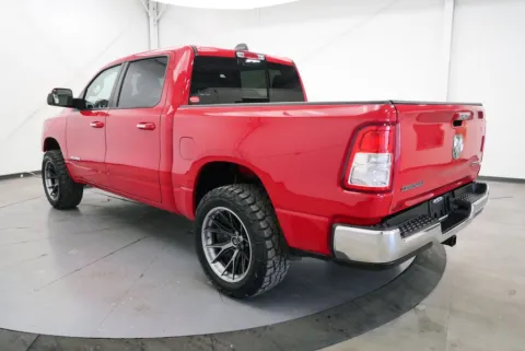 More photos of 2019 Ram 1500 Big Horn/Lone Star at Chillicothe Truck, OH