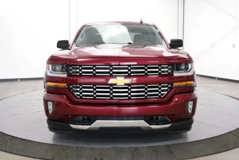 Photos of 2017 Chevrolet Silverado 1500 LT for sale in Chillicothe, OH at Chillicothe Truck