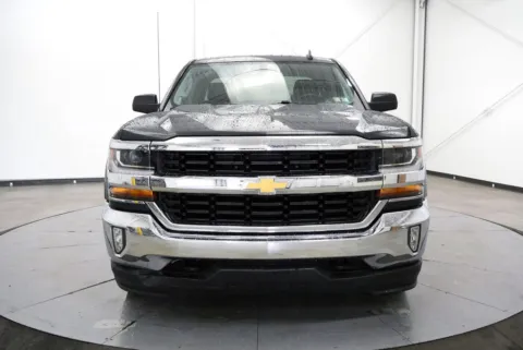 Photos of 2017 Chevrolet Silverado 1500 LT for sale in Chillicothe, OH at Chillicothe Truck
