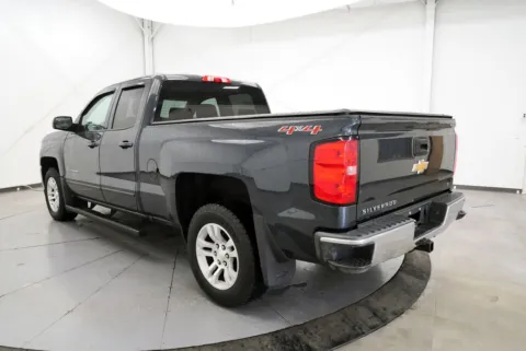 More photos of 2017 Chevrolet Silverado 1500 LT at Chillicothe Truck, OH