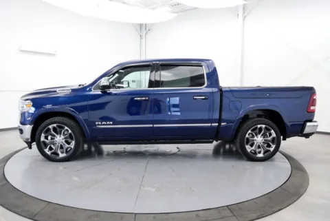 More photos of 2022 Ram 1500 Limited at Chillicothe Truck, OH