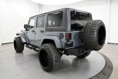 More photos of 2014 Jeep Wrangler Unlimited Sahara at Chillicothe Truck, OH