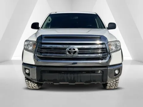 Photos of 2017 Toyota Tundra SR5 for sale in Chillicothe, OH at Chillicothe Truck