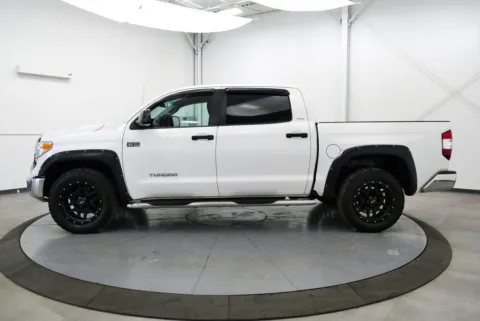 More photos of 2017 Toyota Tundra SR5 at Chillicothe Truck, OH