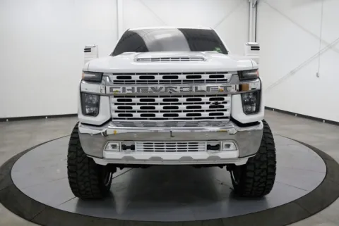 Photos of 2020 Chevrolet Silverado 2500HD LT for sale in Chillicothe, OH at Chillicothe Truck