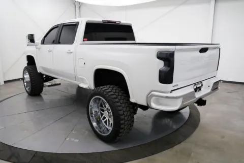 More photos of 2020 Chevrolet Silverado 2500HD LT at Chillicothe Truck, OH