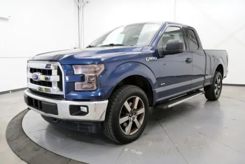 Another view of 2017 Ford F-150 XLT for sale in Chillicothe, OH at Chillicothe Truck